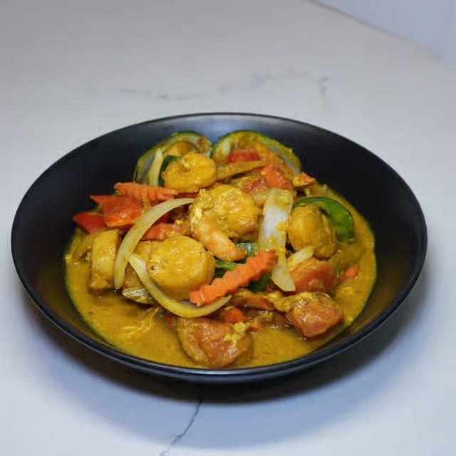 Pad Pong Curry.