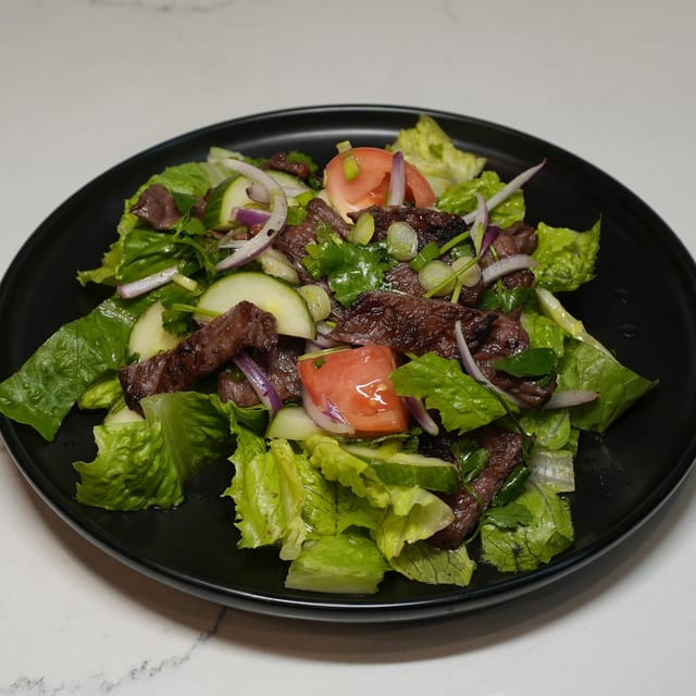 Beef Salad "Yum Neau".