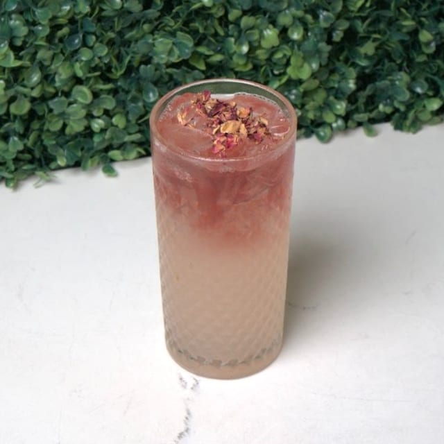 Rose Lychee Lemonade *LIMITED TIME*.